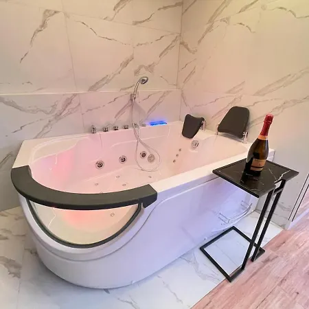Yourapart Jacuzzi Przy Zamku Krolewskim