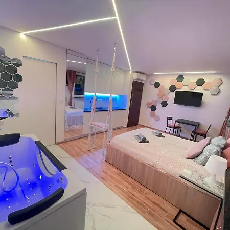 Апартаменты Yourapart Jacuzzi Przy Zamku Krolewskim *